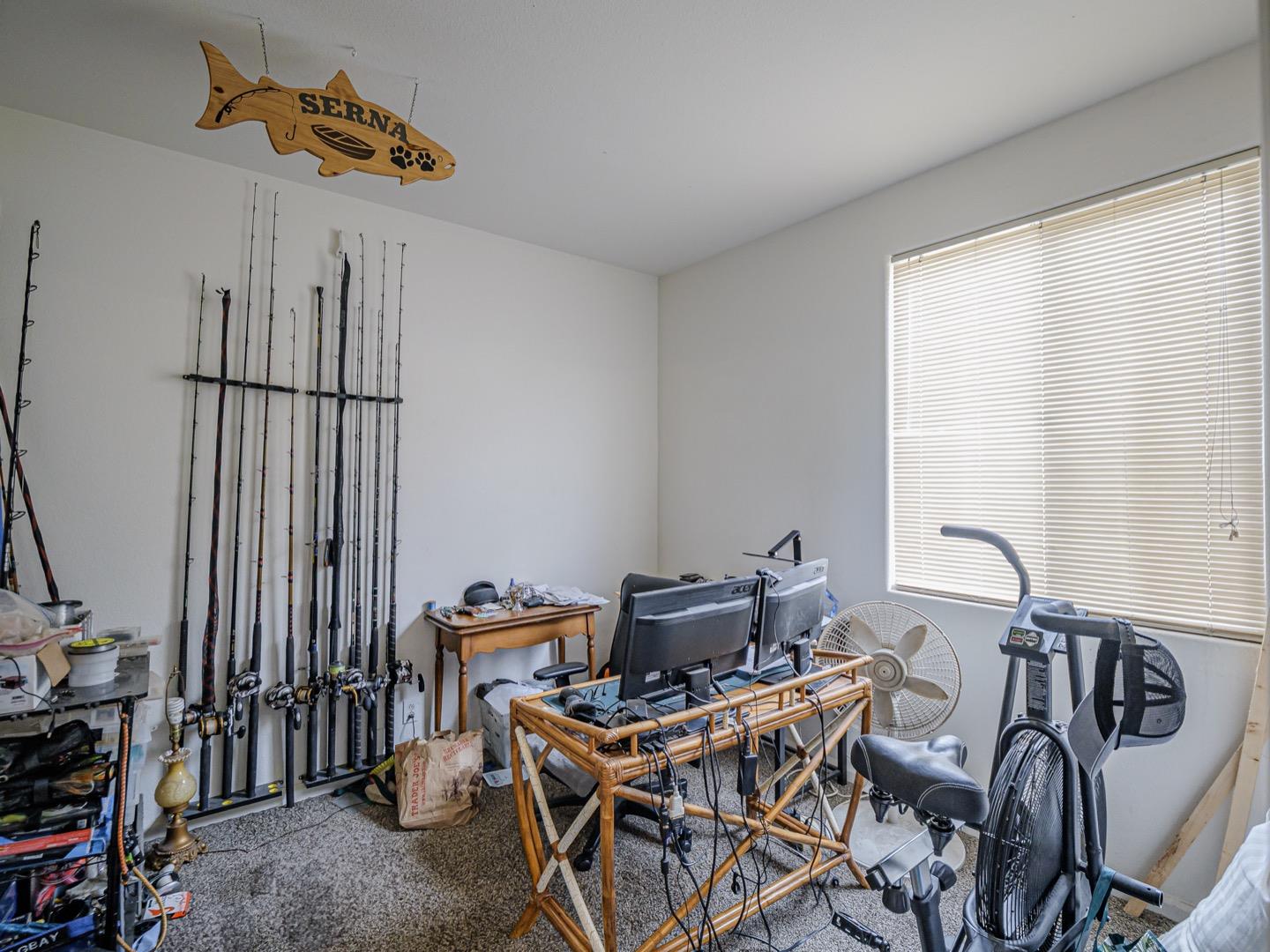 Detail Gallery Image 16 of 24 For 1110 Siena Way, Salinas,  CA 93905 - 4 Beds | 3/1 Baths