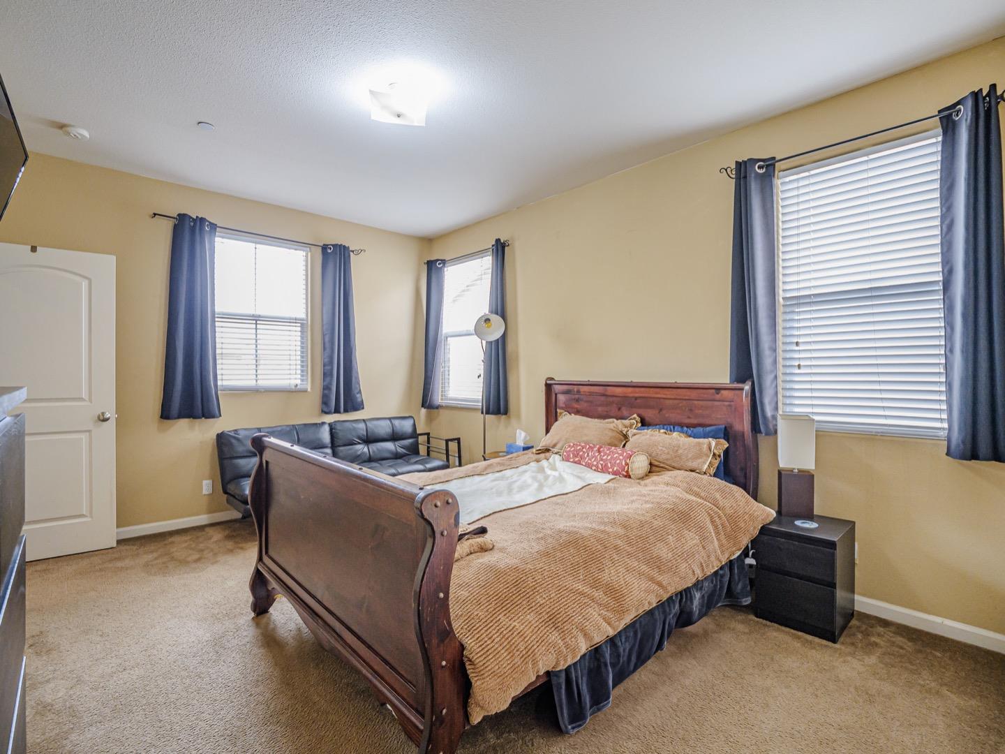 Detail Gallery Image 18 of 24 For 1110 Siena Way, Salinas,  CA 93905 - 4 Beds | 3/1 Baths