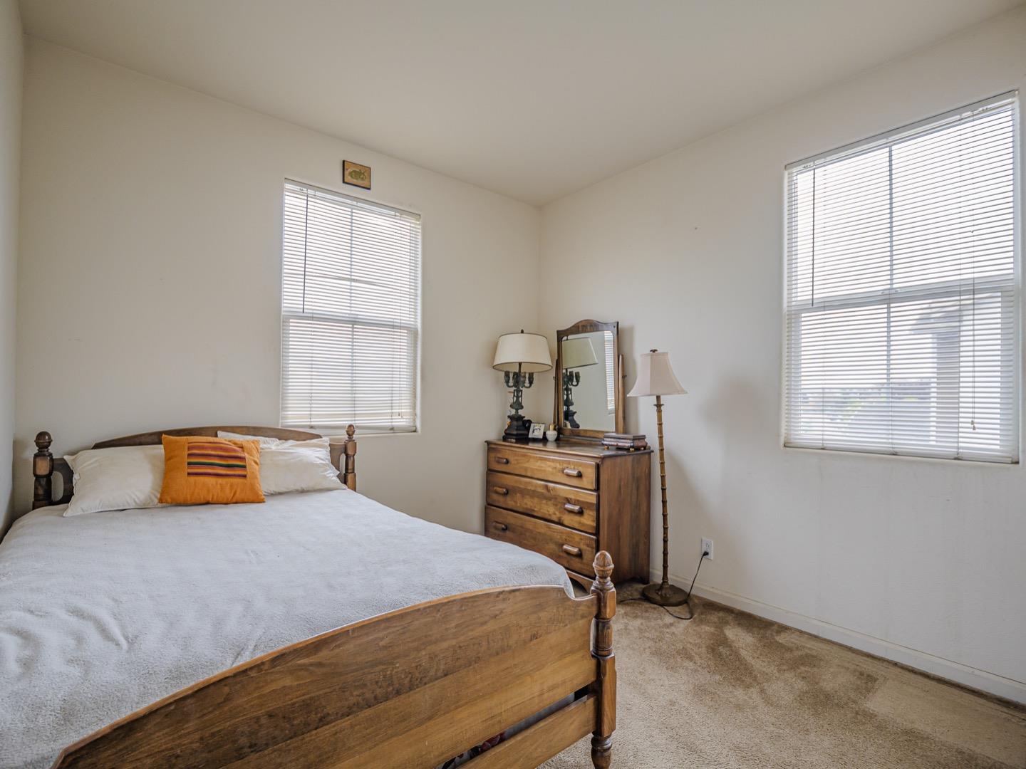 Detail Gallery Image 20 of 24 For 1110 Siena Way, Salinas,  CA 93905 - 4 Beds | 3/1 Baths