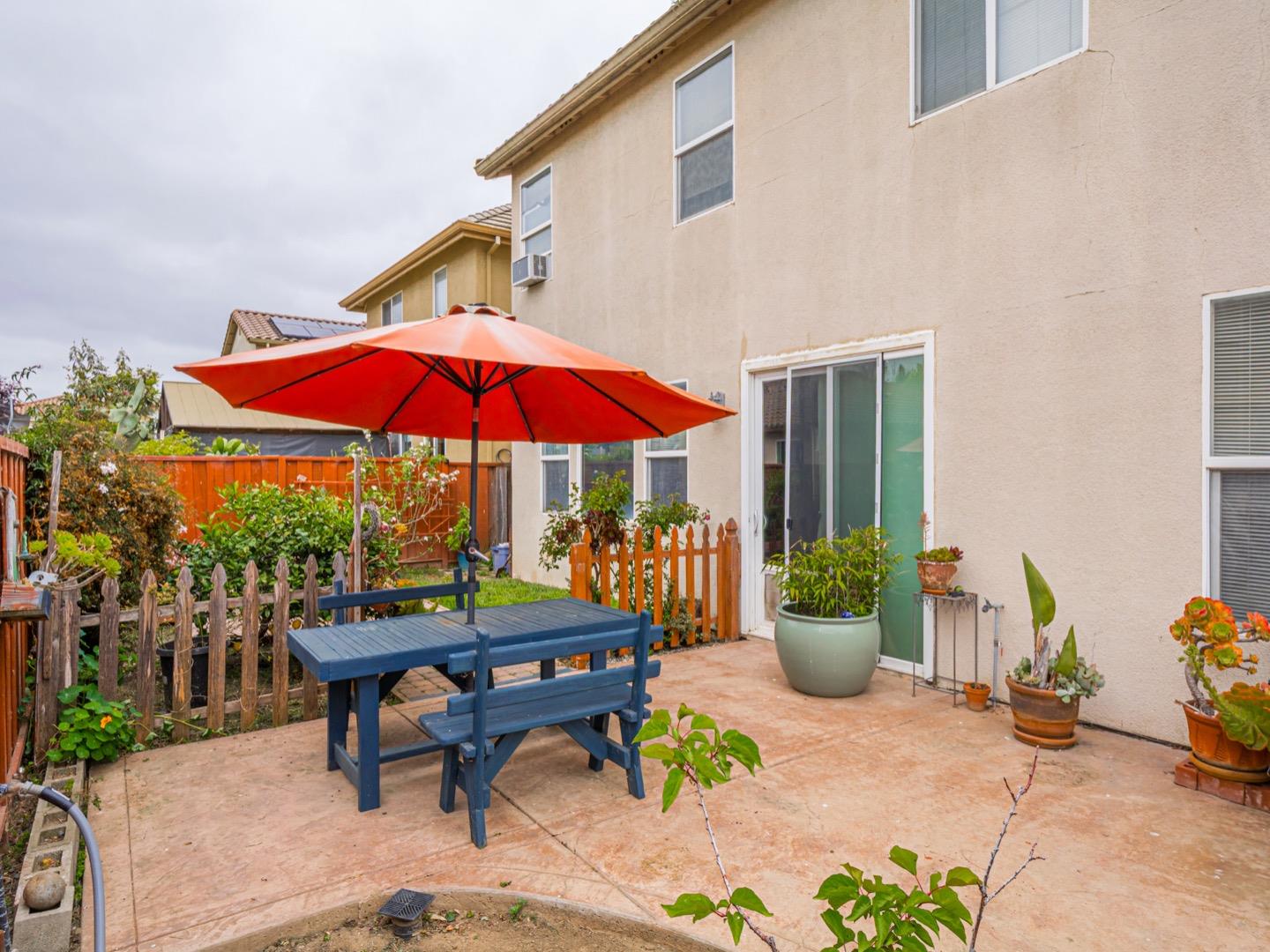 Detail Gallery Image 23 of 24 For 1110 Siena Way, Salinas,  CA 93905 - 4 Beds | 3/1 Baths