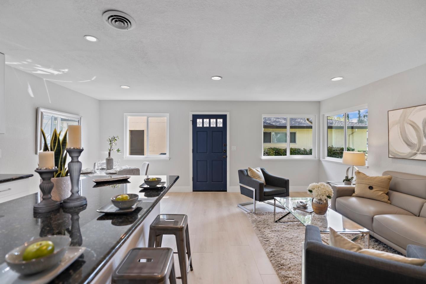 Detail Gallery Image 11 of 27 For 323 E Latimer Ave #2,  Campbell,  CA 95008 - 2 Beds | 1 Baths