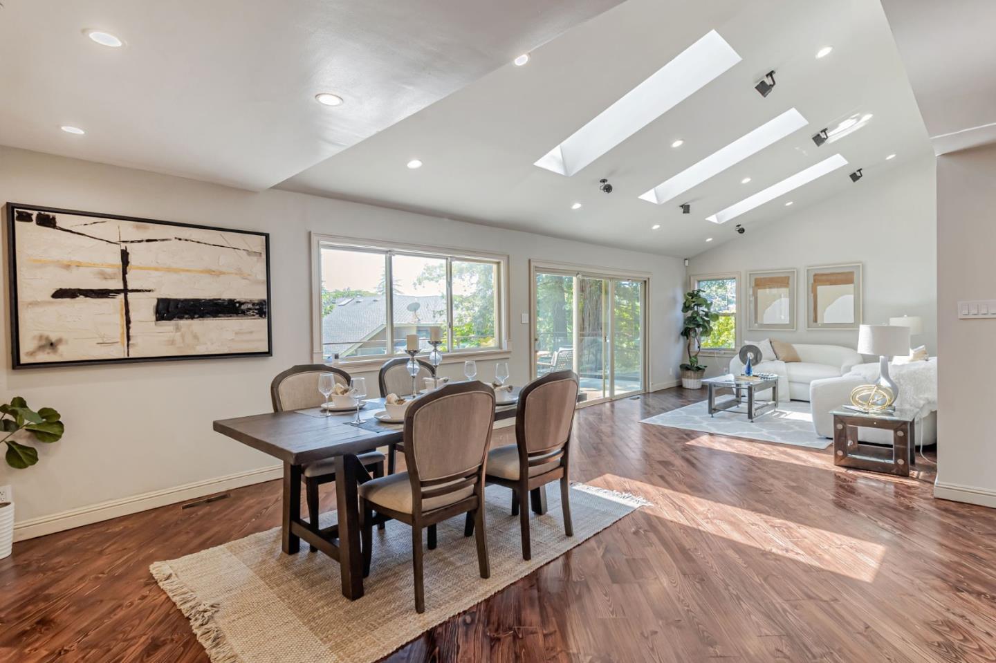 Detail Gallery Image 10 of 121 For 3119 Oak Knoll Dr, Redwood City,  CA 94062 - 8 Beds | 7 Baths