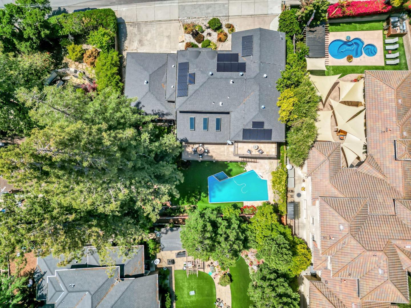Detail Gallery Image 112 of 121 For 3119 Oak Knoll Dr, Redwood City,  CA 94062 - 8 Beds | 7 Baths