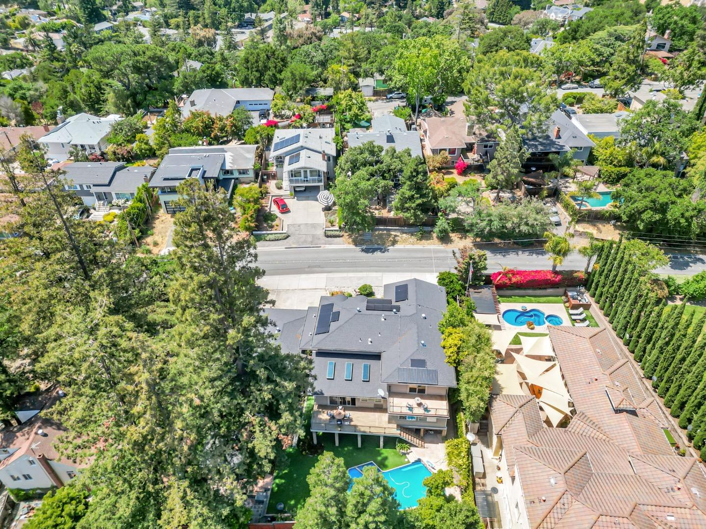 Detail Gallery Image 114 of 121 For 3119 Oak Knoll Dr, Redwood City,  CA 94062 - 8 Beds | 7 Baths
