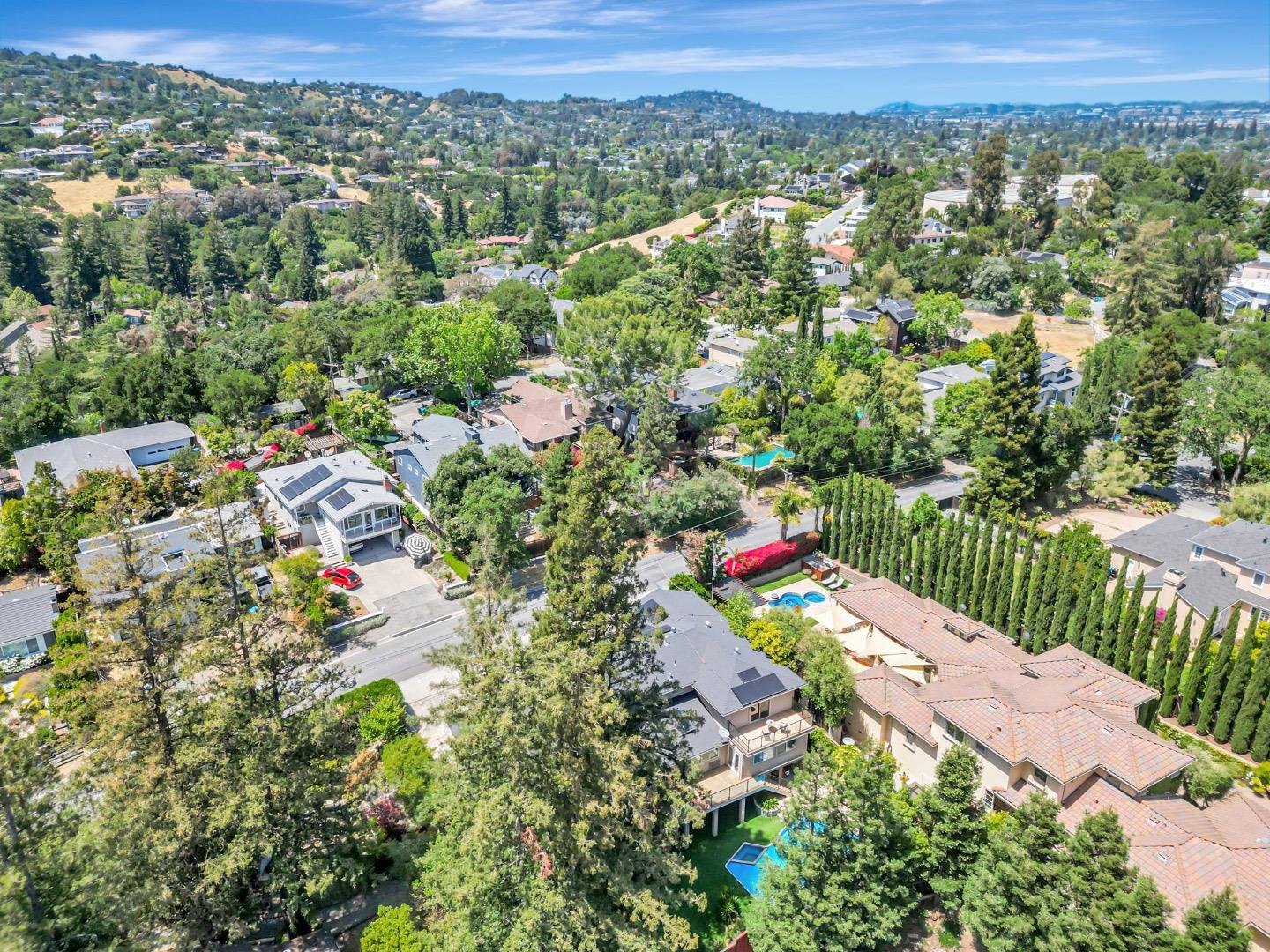 Detail Gallery Image 120 of 121 For 3119 Oak Knoll Dr, Redwood City,  CA 94062 - 8 Beds | 7 Baths