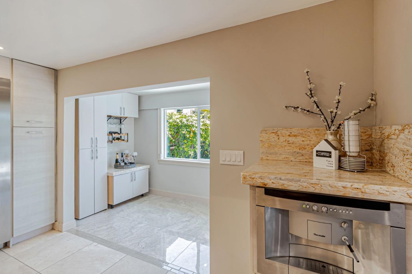Detail Gallery Image 20 of 121 For 3119 Oak Knoll Dr, Redwood City,  CA 94062 - 8 Beds | 7 Baths