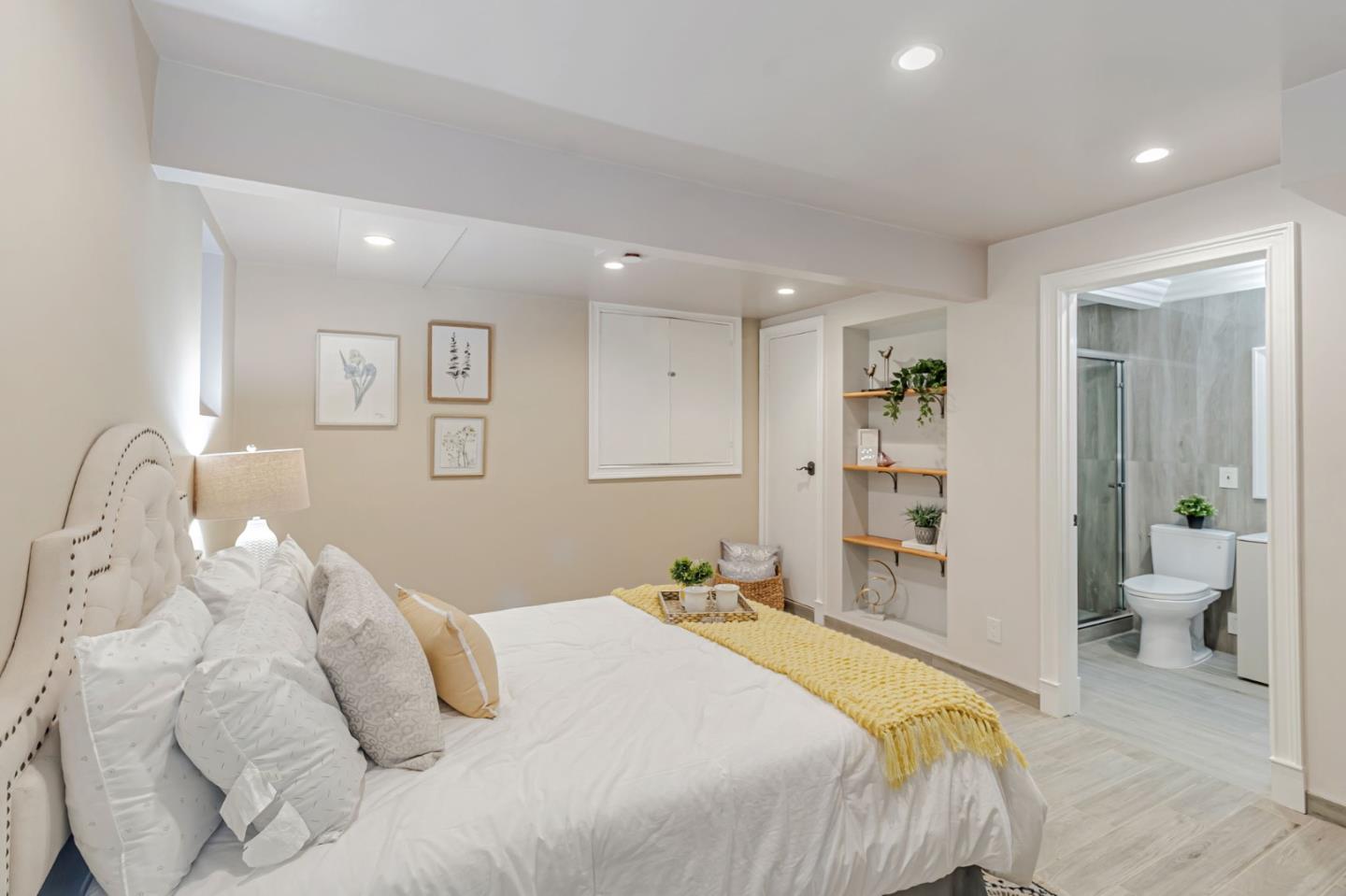 Detail Gallery Image 26 of 121 For 3119 Oak Knoll Dr, Redwood City,  CA 94062 - 8 Beds | 7 Baths