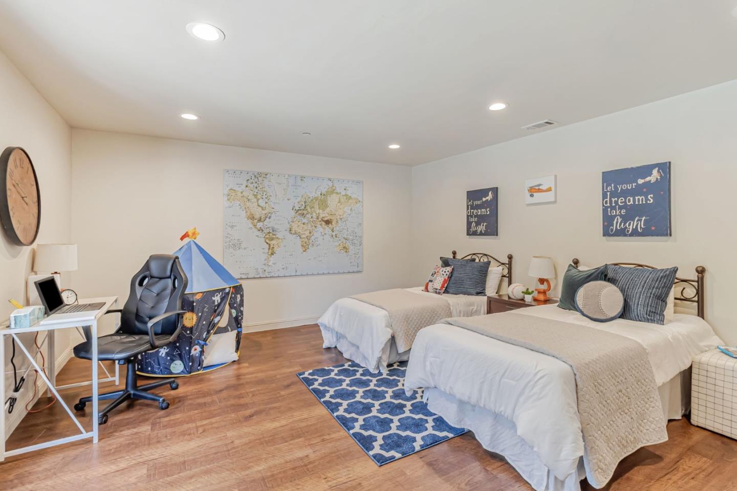 Detail Gallery Image 45 of 121 For 3119 Oak Knoll Dr, Redwood City,  CA 94062 - 8 Beds | 7 Baths