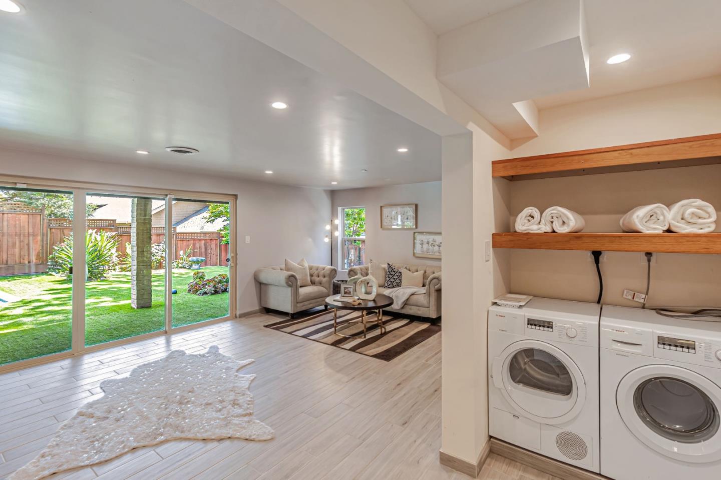 Detail Gallery Image 81 of 121 For 3119 Oak Knoll Dr, Redwood City,  CA 94062 - 8 Beds | 7 Baths