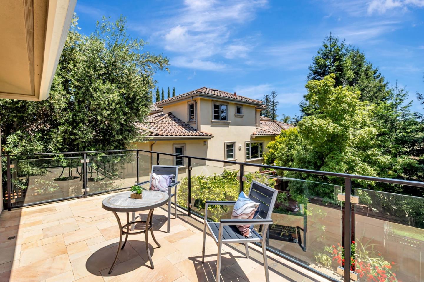 Detail Gallery Image 83 of 121 For 3119 Oak Knoll Dr, Redwood City,  CA 94062 - 8 Beds | 7 Baths