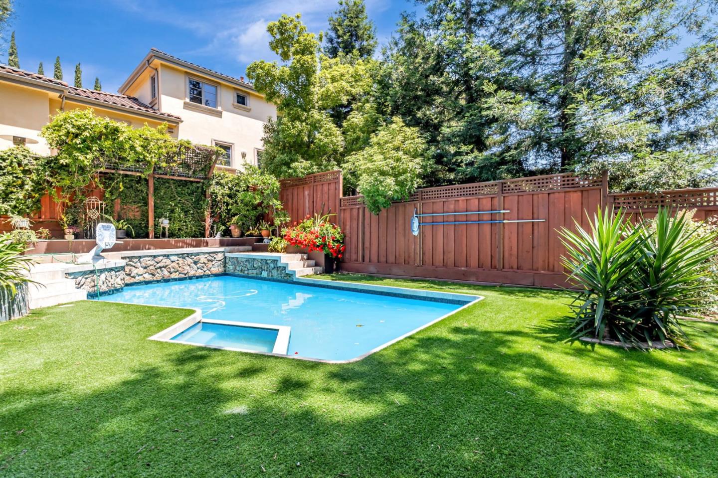 Detail Gallery Image 94 of 121 For 3119 Oak Knoll Dr, Redwood City,  CA 94062 - 8 Beds | 7 Baths