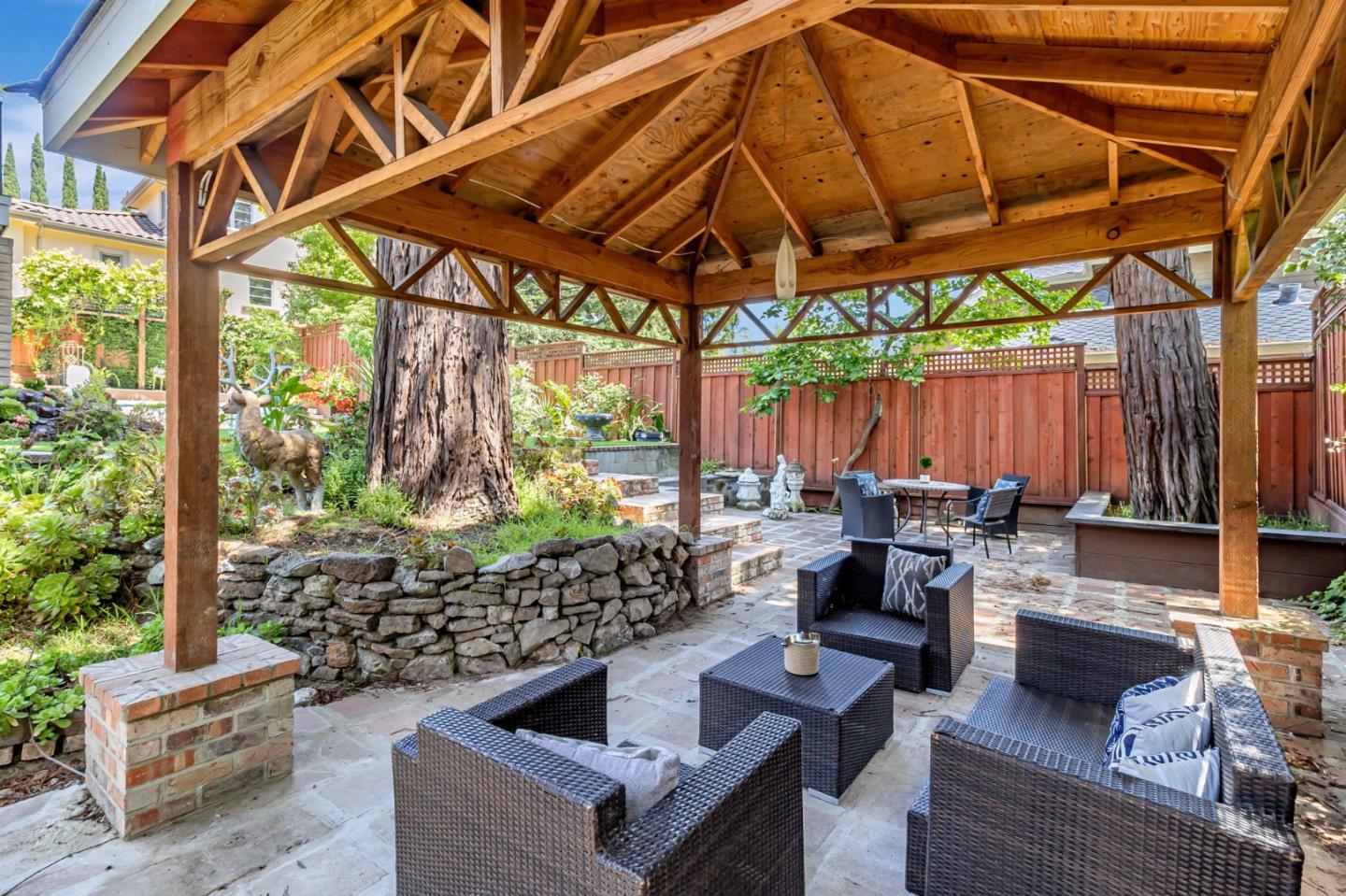 Detail Gallery Image 99 of 121 For 3119 Oak Knoll Dr, Redwood City,  CA 94062 - 8 Beds | 7 Baths