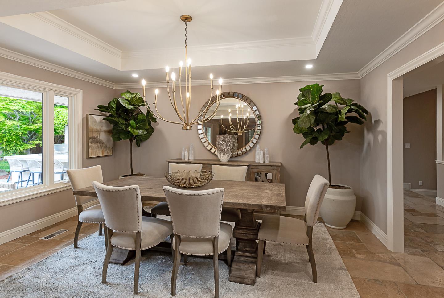 Detail Gallery Image 13 of 42 For 24139 Summerhill Ave, Los Altos,  CA 94024 - 6 Beds | 4/1 Baths