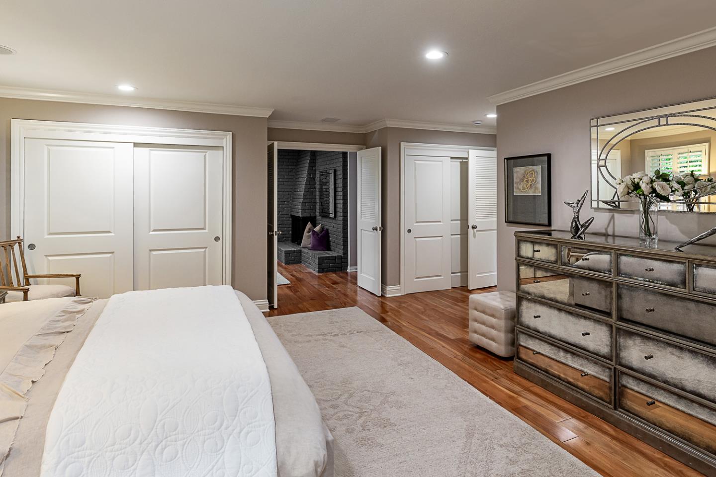 Detail Gallery Image 16 of 42 For 24139 Summerhill Ave, Los Altos,  CA 94024 - 6 Beds | 4/1 Baths