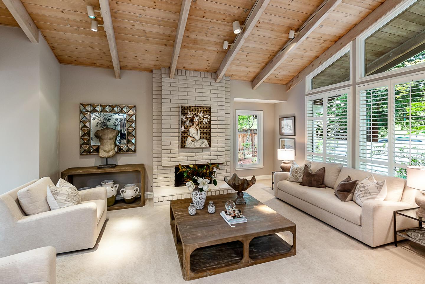 Detail Gallery Image 4 of 42 For 24139 Summerhill Ave, Los Altos,  CA 94024 - 6 Beds | 4/1 Baths
