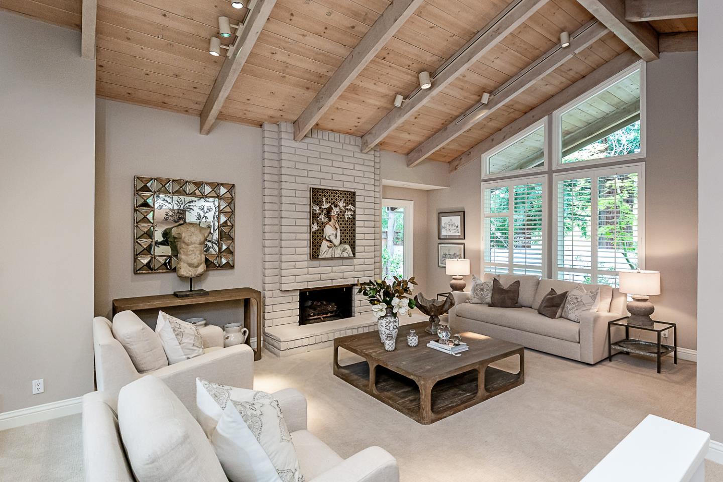 Detail Gallery Image 5 of 42 For 24139 Summerhill Ave, Los Altos,  CA 94024 - 6 Beds | 4/1 Baths