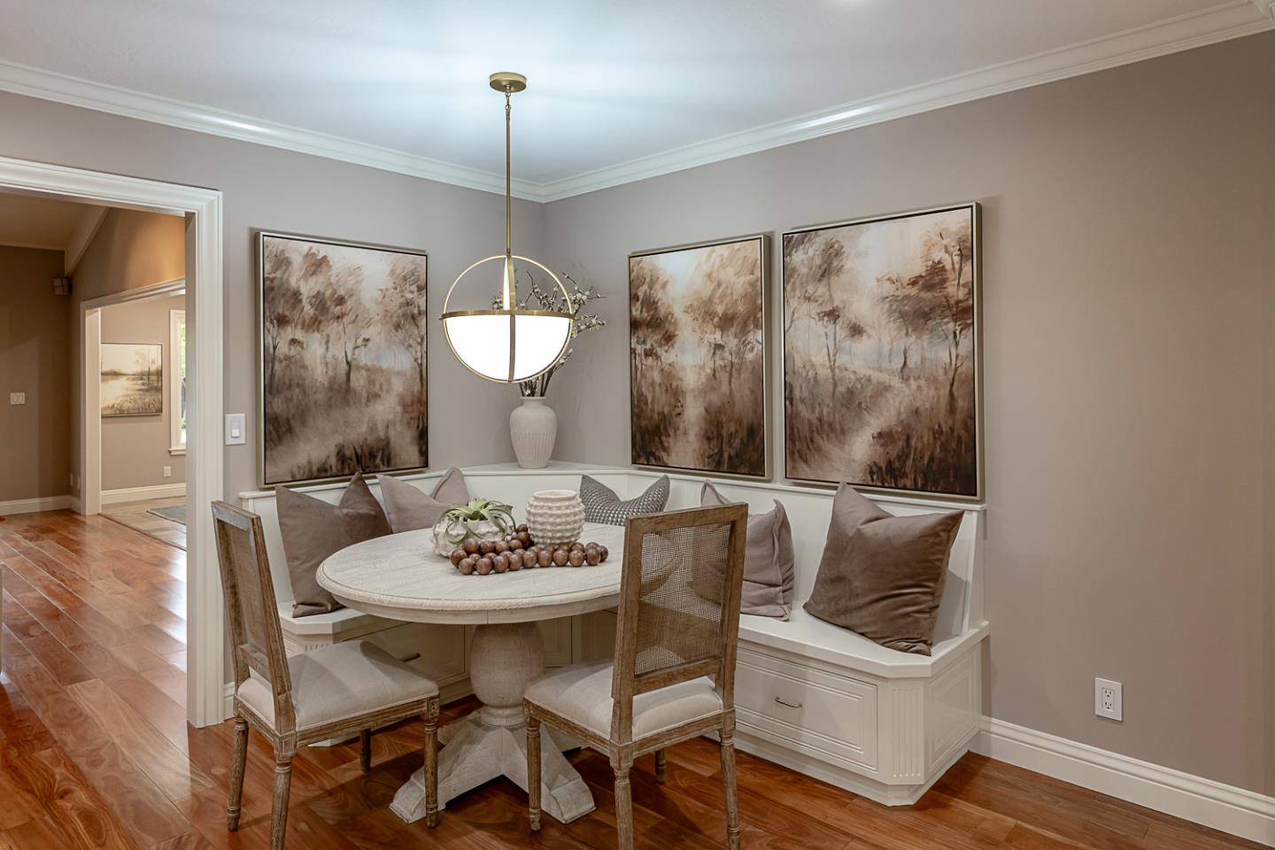Detail Gallery Image 9 of 42 For 24139 Summerhill Ave, Los Altos,  CA 94024 - 6 Beds | 4/1 Baths