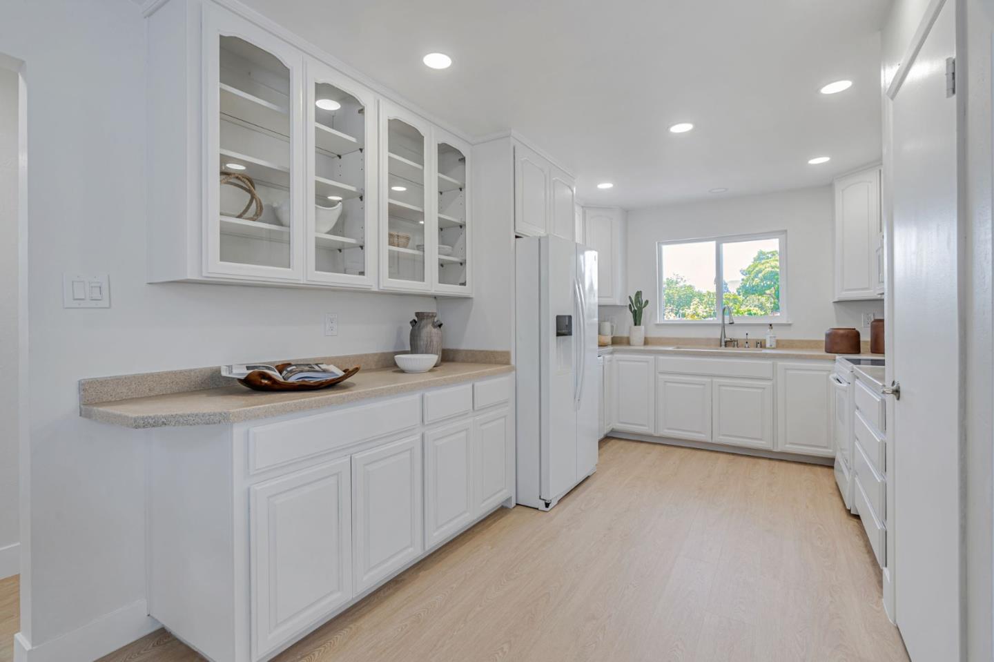 Detail Gallery Image 10 of 39 For 1069 Linda Dr, Campbell,  CA 95008 - 5 Beds | 3 Baths