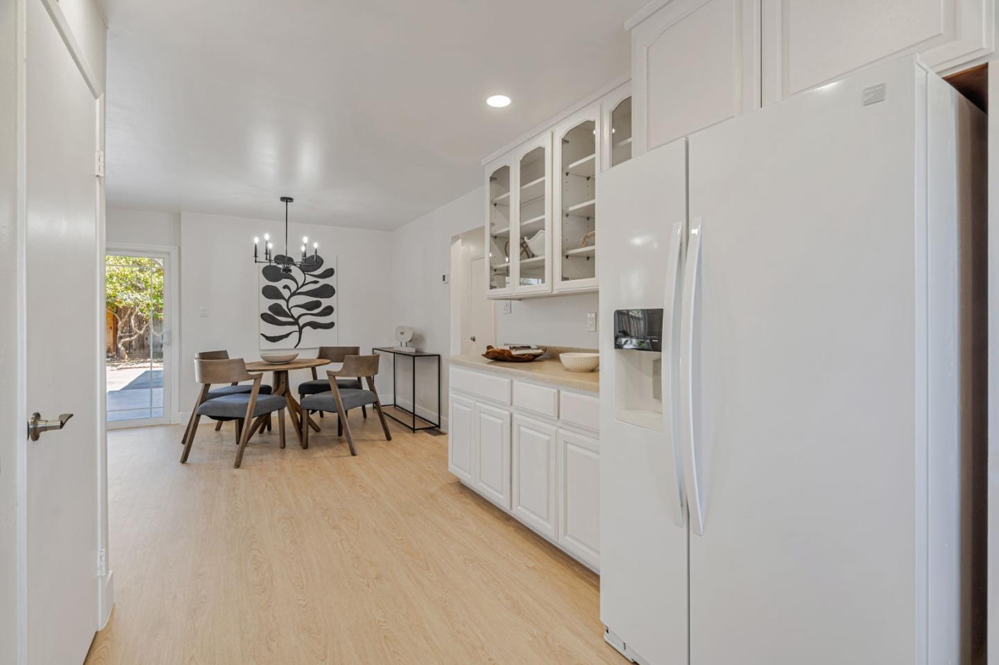 Detail Gallery Image 11 of 39 For 1069 Linda Dr, Campbell,  CA 95008 - 5 Beds | 3 Baths