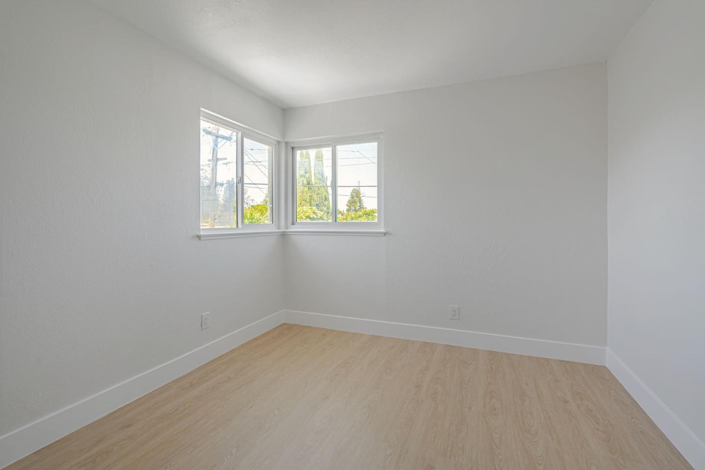 Detail Gallery Image 24 of 39 For 1069 Linda Dr, Campbell,  CA 95008 - 5 Beds | 3 Baths