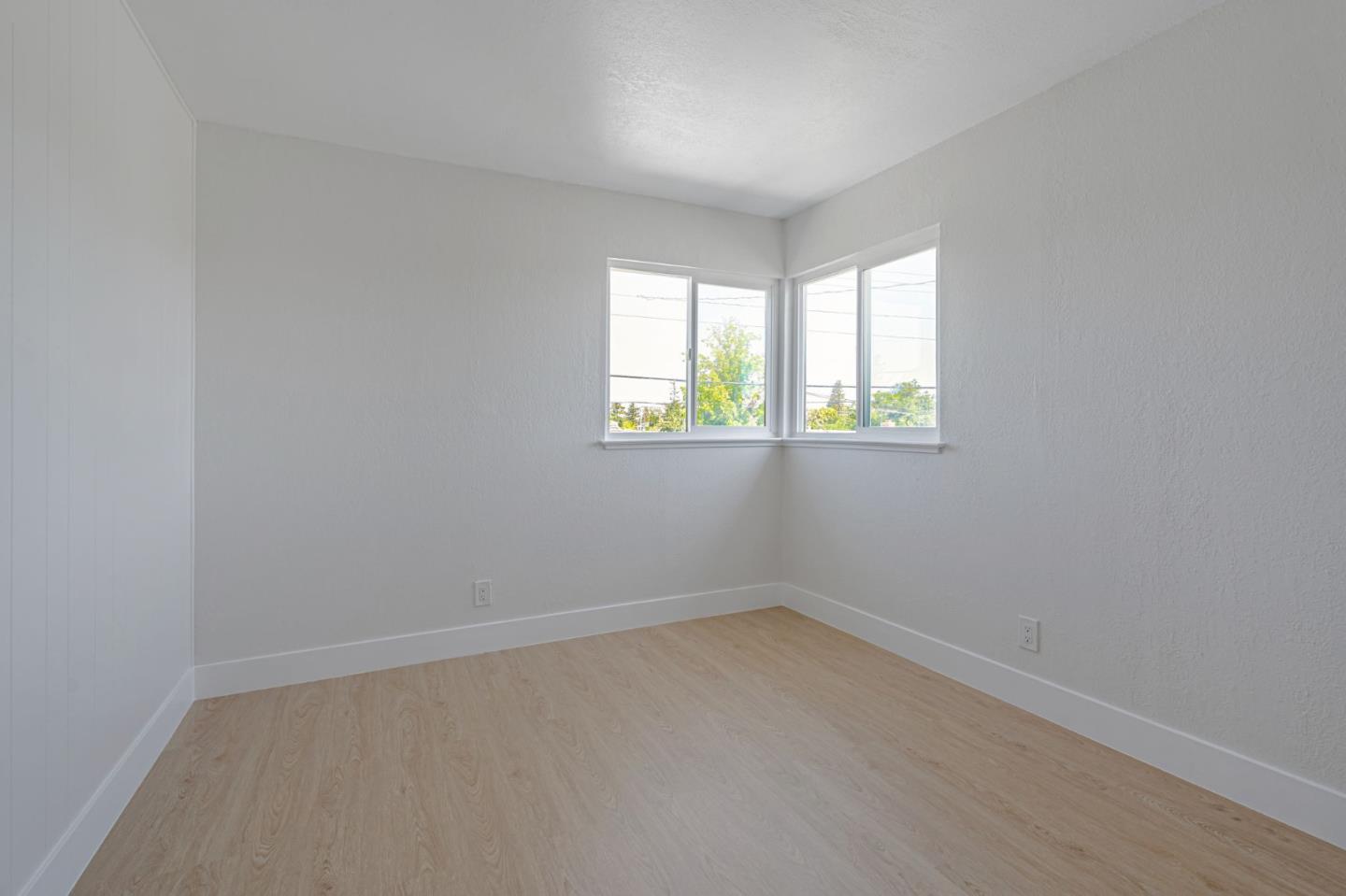 Detail Gallery Image 25 of 39 For 1069 Linda Dr, Campbell,  CA 95008 - 5 Beds | 3 Baths