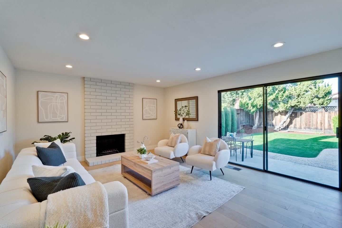 Detail Gallery Image 20 of 57 For 766 Mahogany Ln, Sunnyvale,  CA 94086 - 3 Beds | 2 Baths