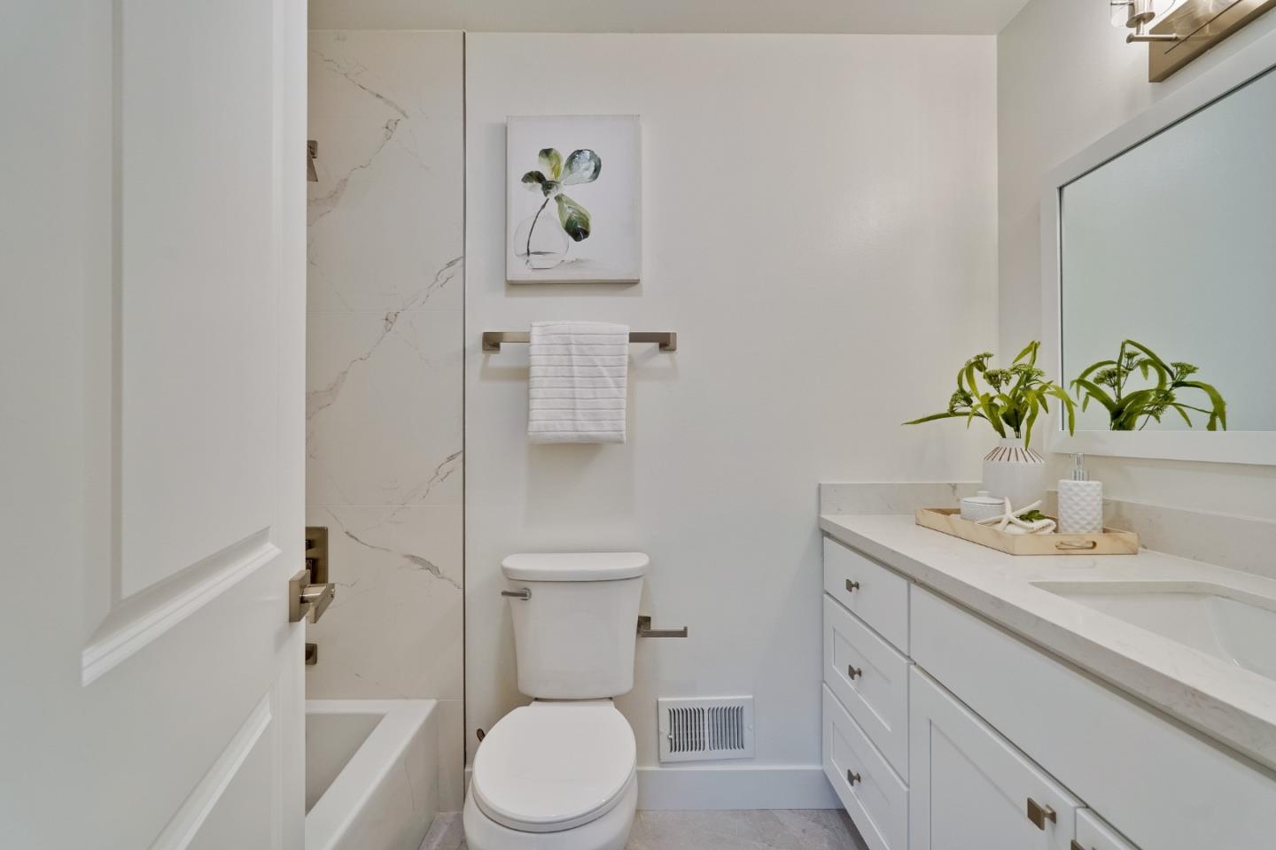 Detail Gallery Image 34 of 57 For 766 Mahogany Ln, Sunnyvale,  CA 94086 - 3 Beds | 2 Baths