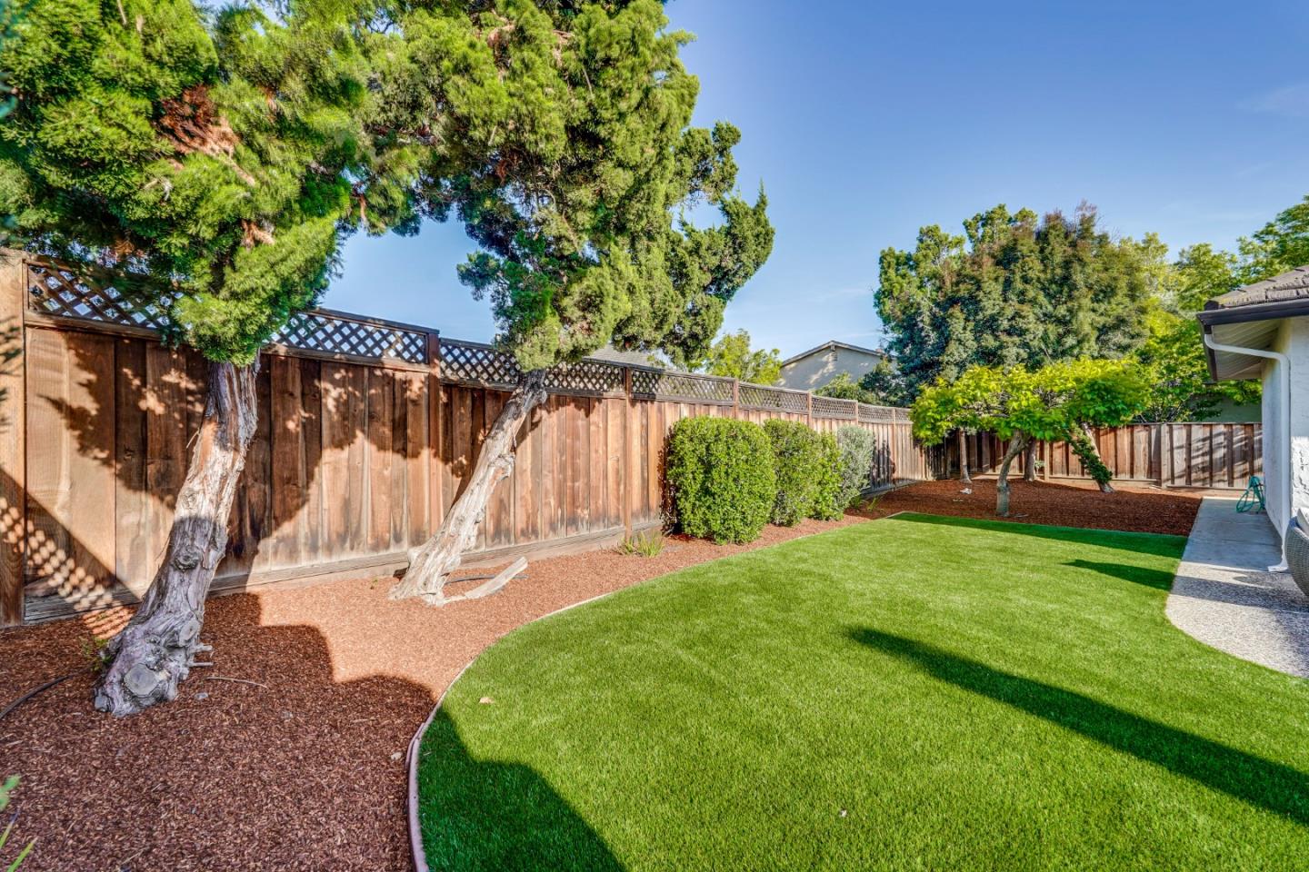 Detail Gallery Image 45 of 57 For 766 Mahogany Ln, Sunnyvale,  CA 94086 - 3 Beds | 2 Baths