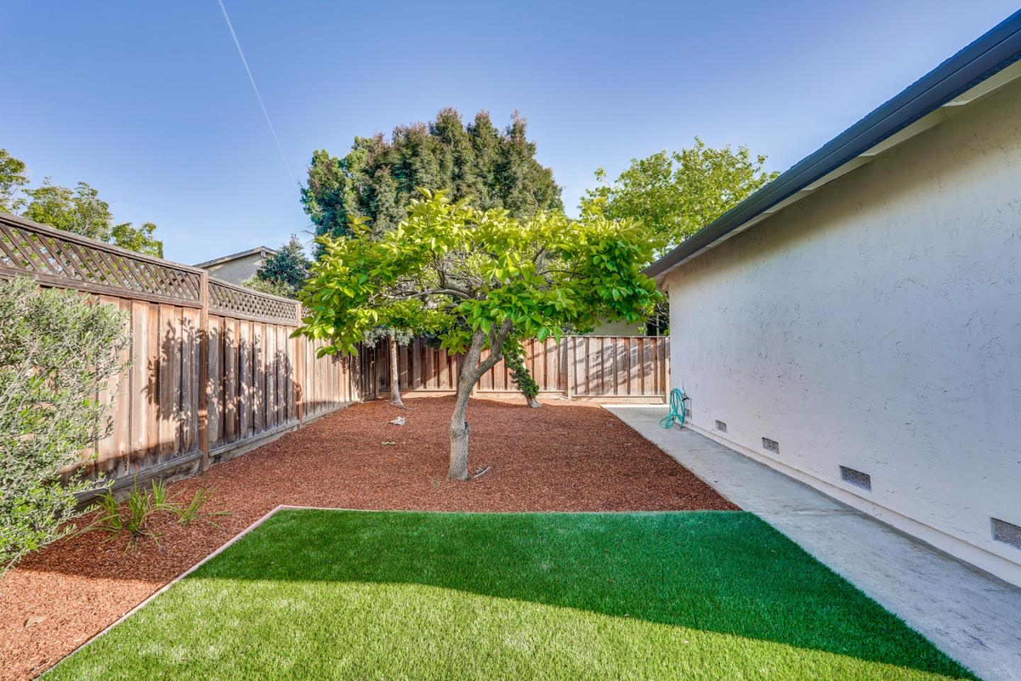 Detail Gallery Image 47 of 57 For 766 Mahogany Ln, Sunnyvale,  CA 94086 - 3 Beds | 2 Baths