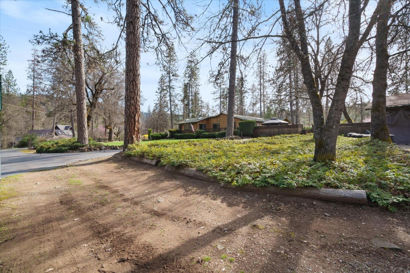 Detail Gallery Image 39 of 50 For 121 Wellock Rd, Lewiston,  CA 96052 - 3 Beds | 2 Baths