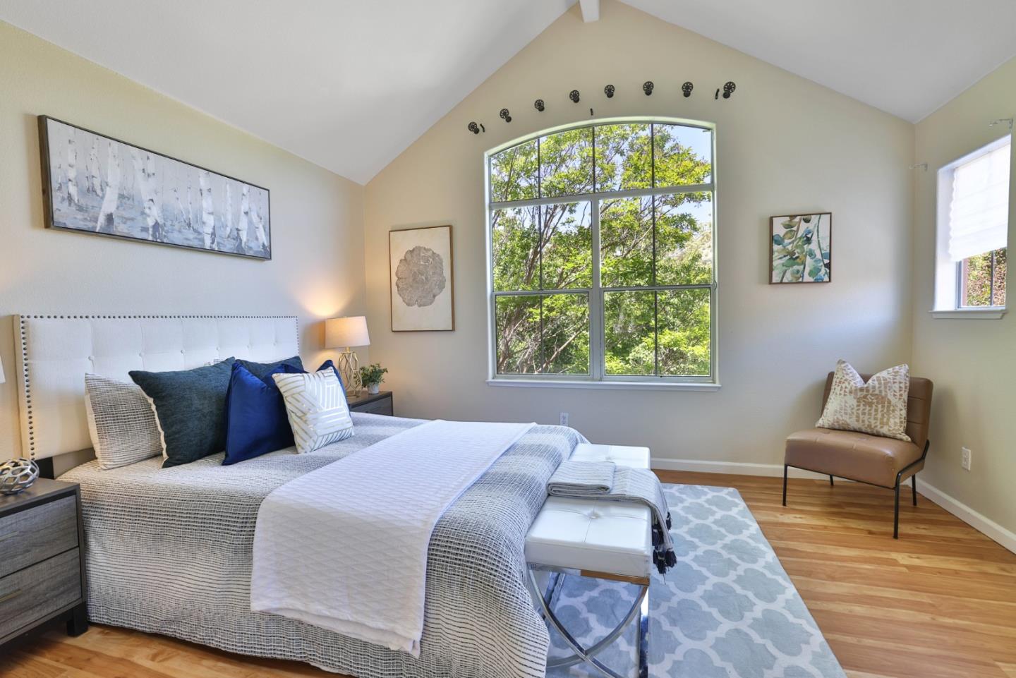 Detail Gallery Image 19 of 34 For 101 Showers Ct, Mountain View,  CA 94040 - 3 Beds | 3 Baths