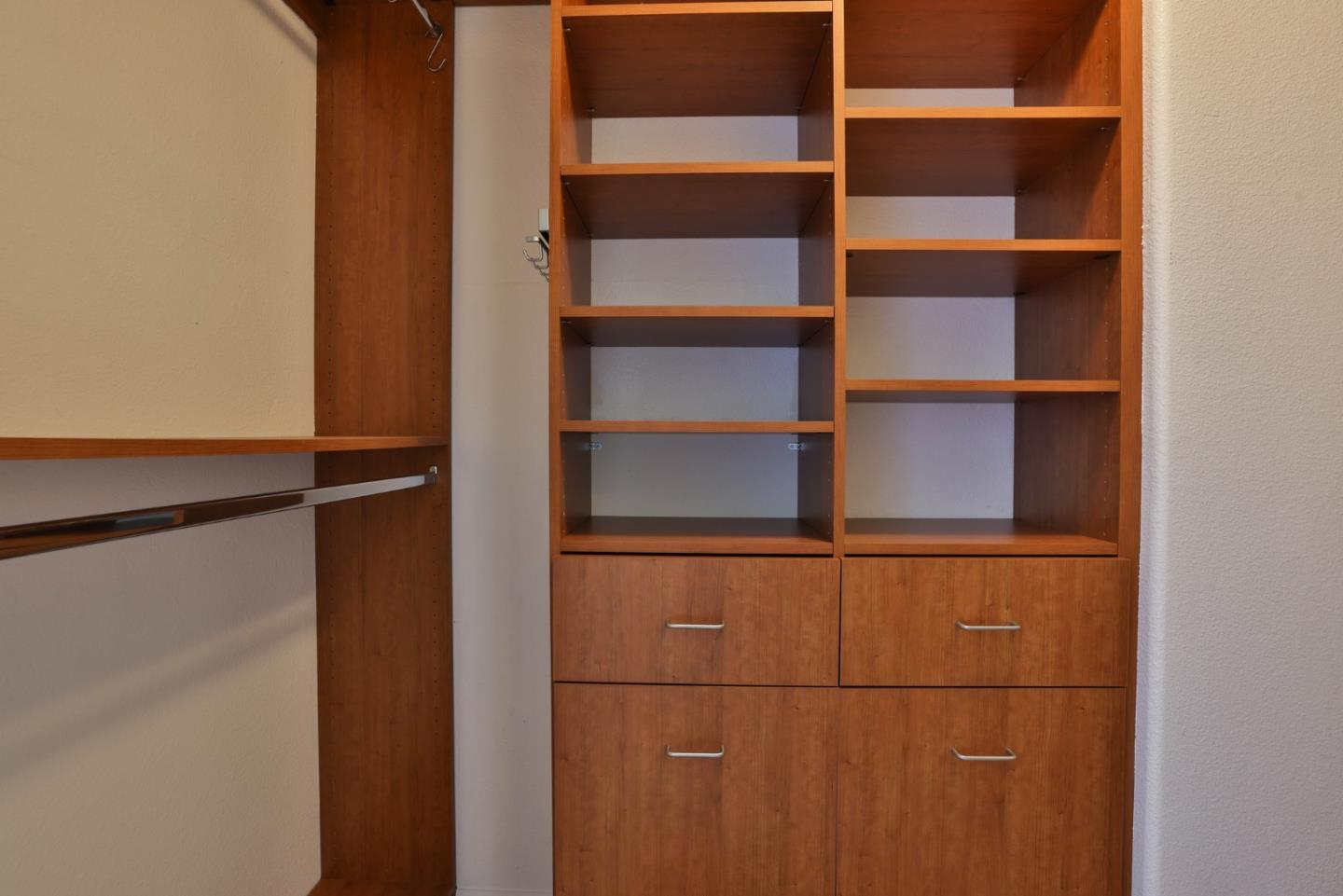 Detail Gallery Image 21 of 34 For 101 Showers Ct, Mountain View,  CA 94040 - 3 Beds | 3 Baths