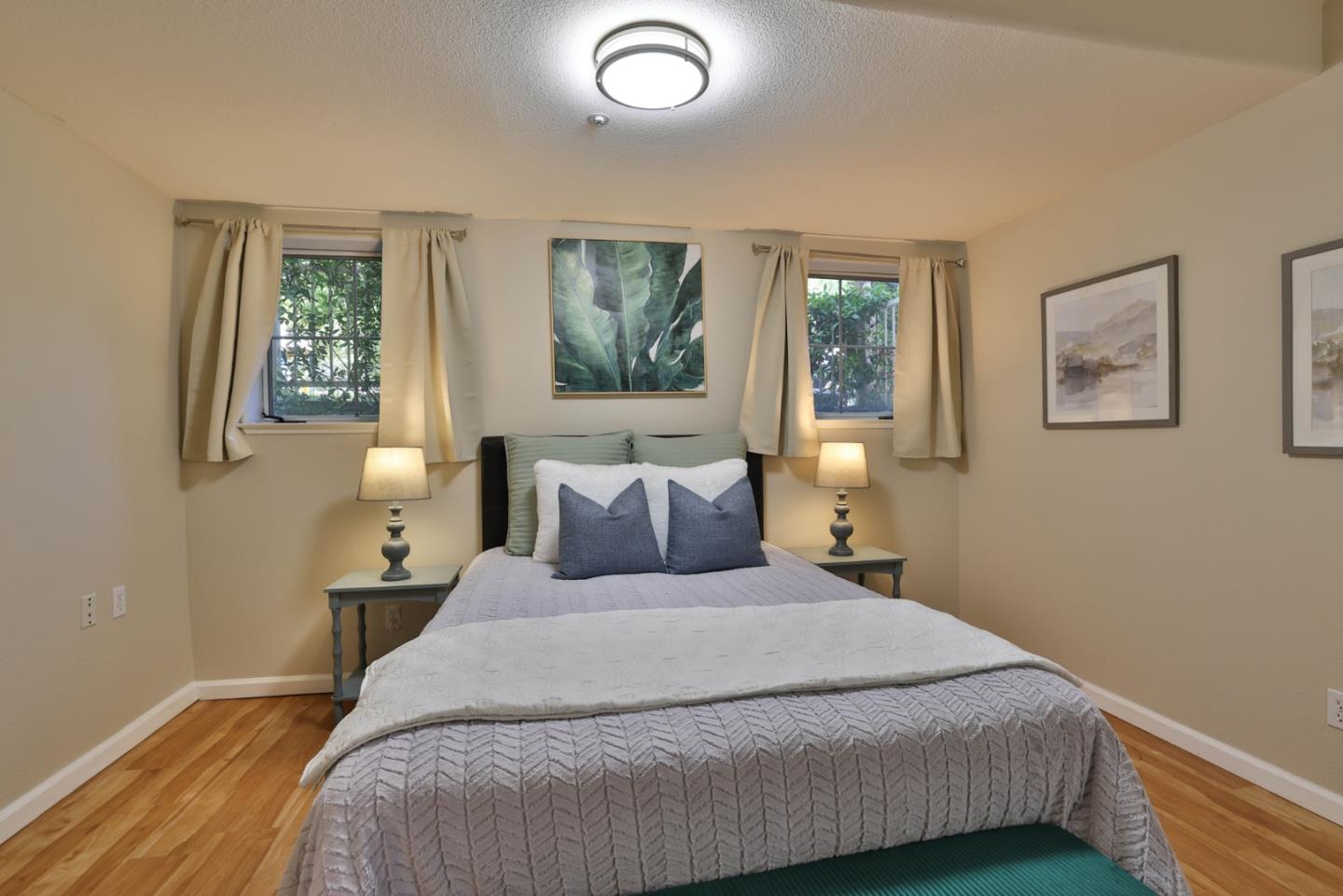 Detail Gallery Image 26 of 34 For 101 Showers Ct, Mountain View,  CA 94040 - 3 Beds | 3 Baths