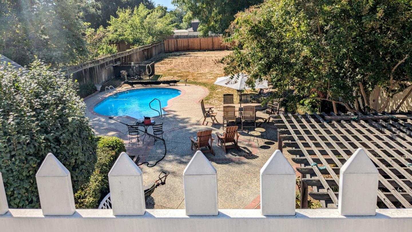 Detail Gallery Image 13 of 15 For 943 Riverside Dr, San Jose,  CA 95125 - 3 Beds | 2 Baths