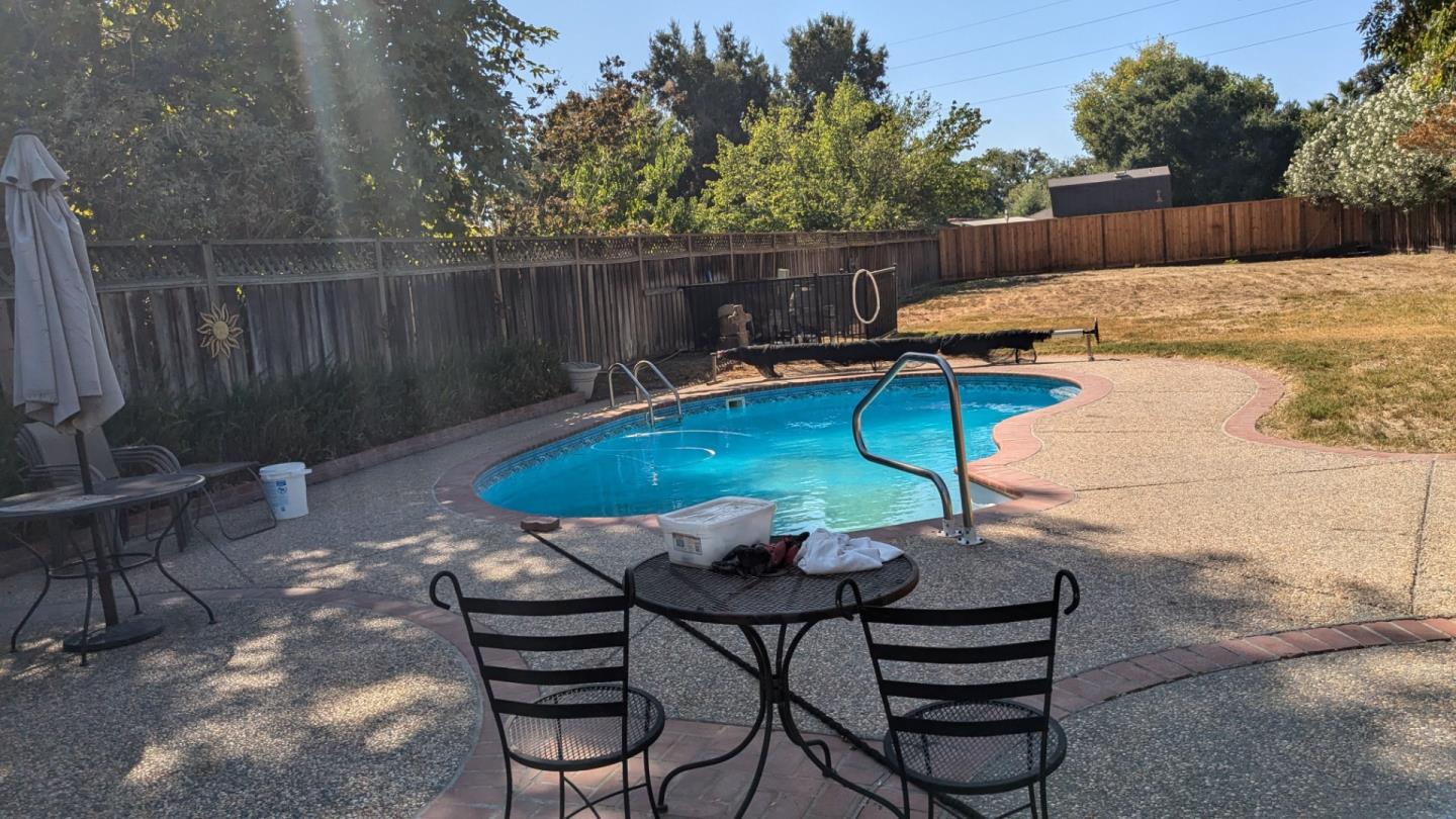 Detail Gallery Image 14 of 15 For 943 Riverside Dr, San Jose,  CA 95125 - 3 Beds | 2 Baths