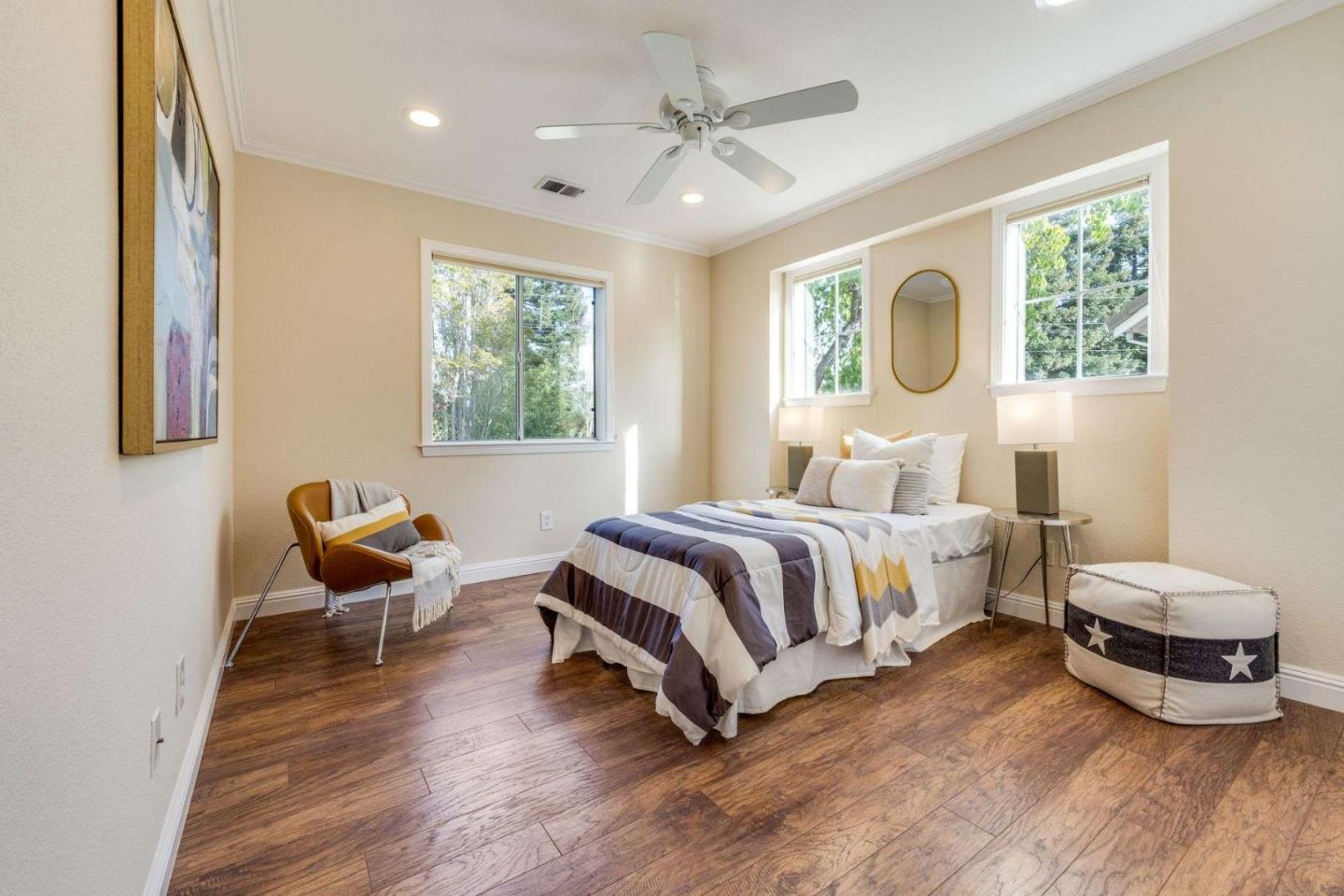 Detail Gallery Image 18 of 57 For 105 Chetwood Dr, Mountain View,  CA 94043 - 4 Beds | 2/1 Baths