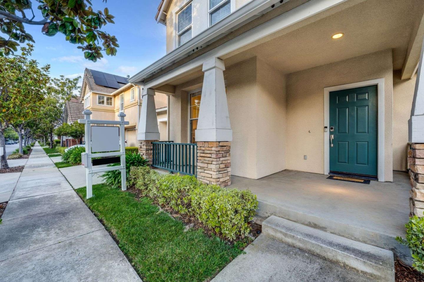 Detail Gallery Image 26 of 57 For 105 Chetwood Dr, Mountain View,  CA 94043 - 4 Beds | 2/1 Baths