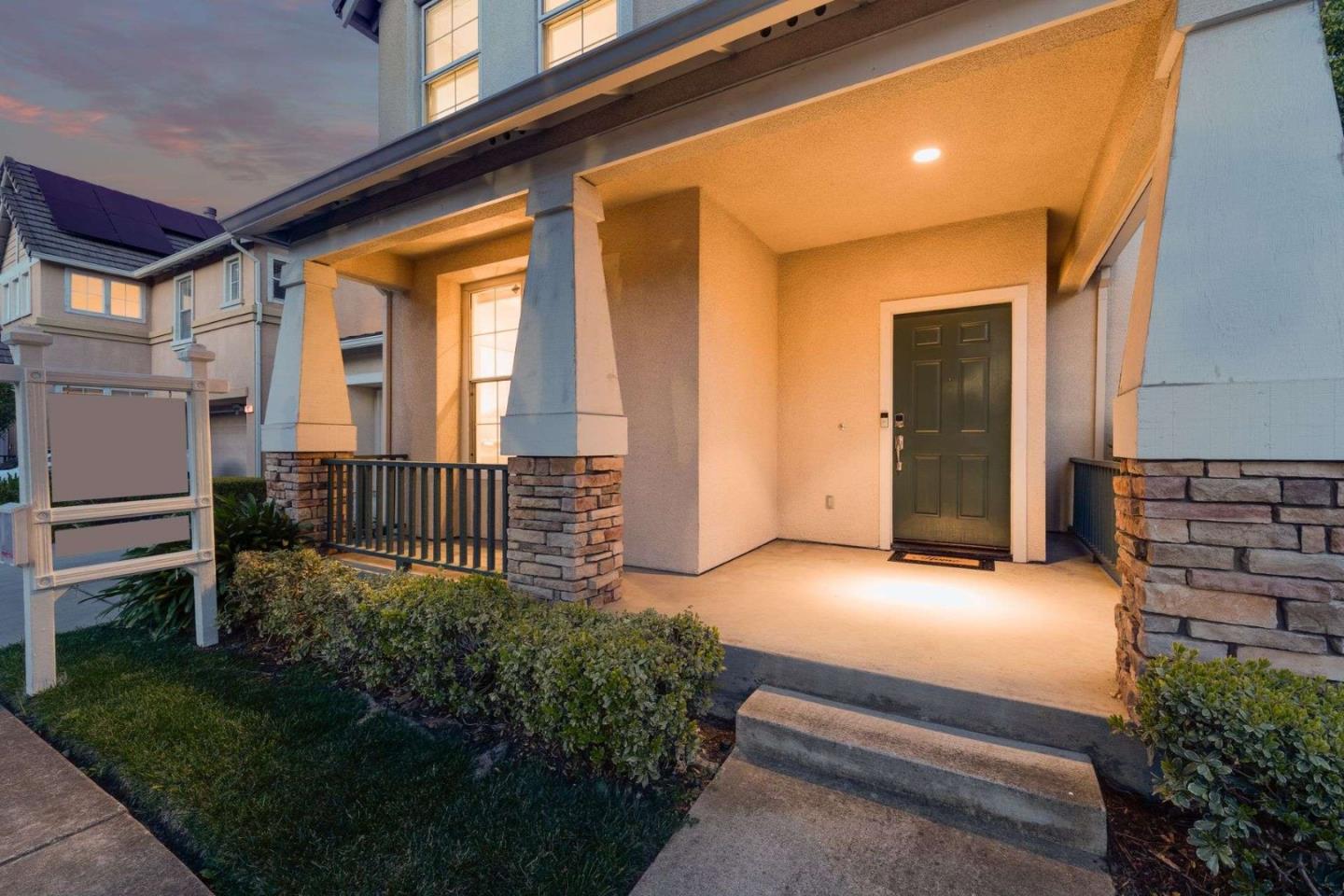 Detail Gallery Image 33 of 57 For 105 Chetwood Dr, Mountain View,  CA 94043 - 4 Beds | 2/1 Baths