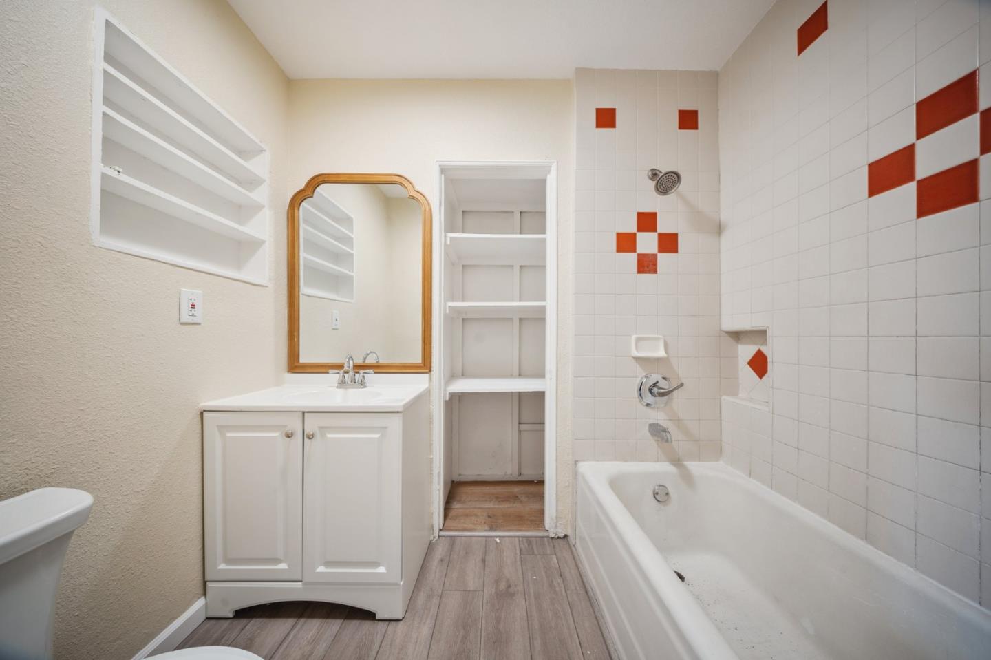 Detail Gallery Image 14 of 27 For 21 N Filice St, Salinas,  CA 93905 - 3 Beds | 2 Baths
