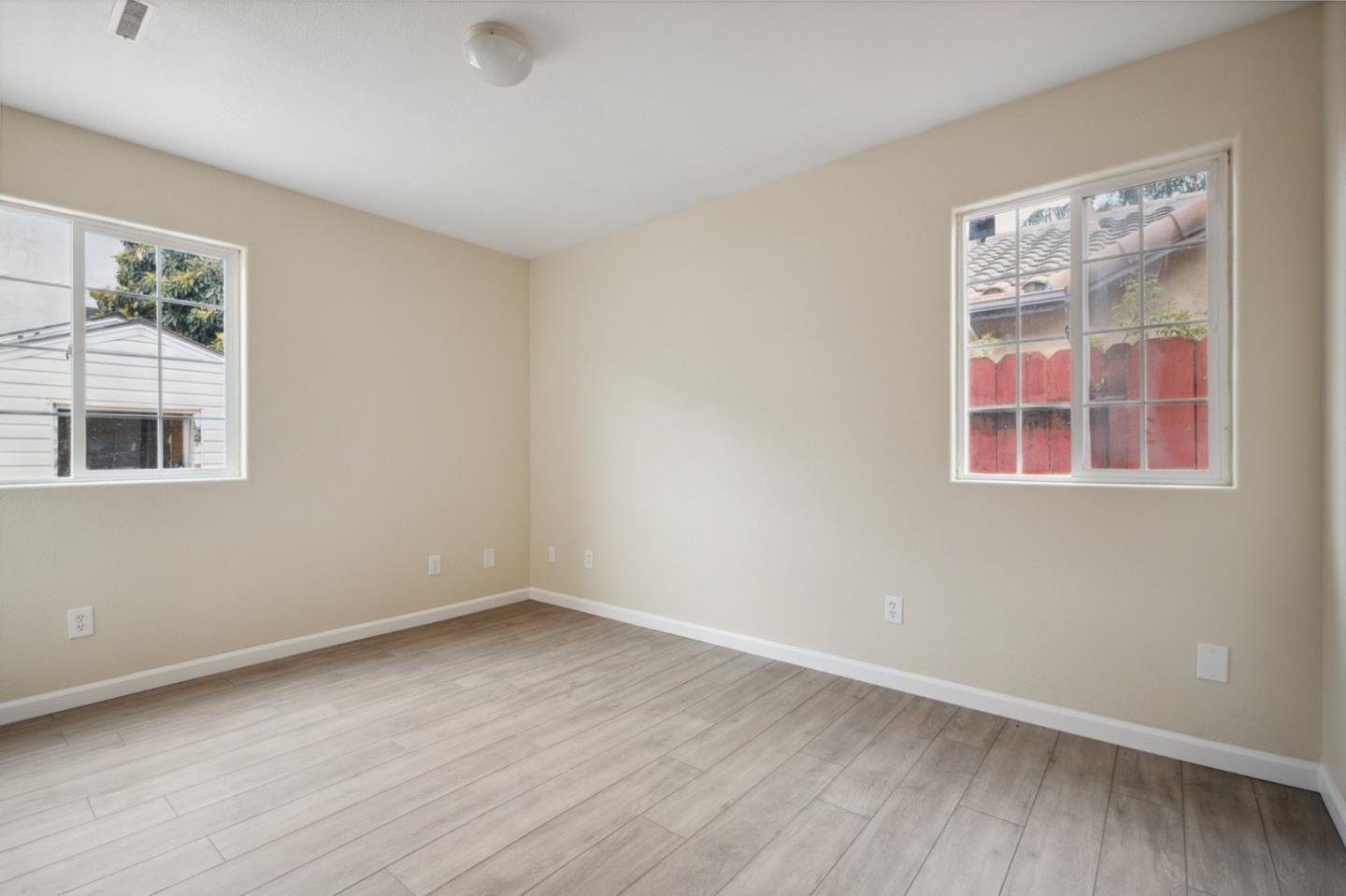 Detail Gallery Image 15 of 27 For 21 N Filice St, Salinas,  CA 93905 - 3 Beds | 2 Baths
