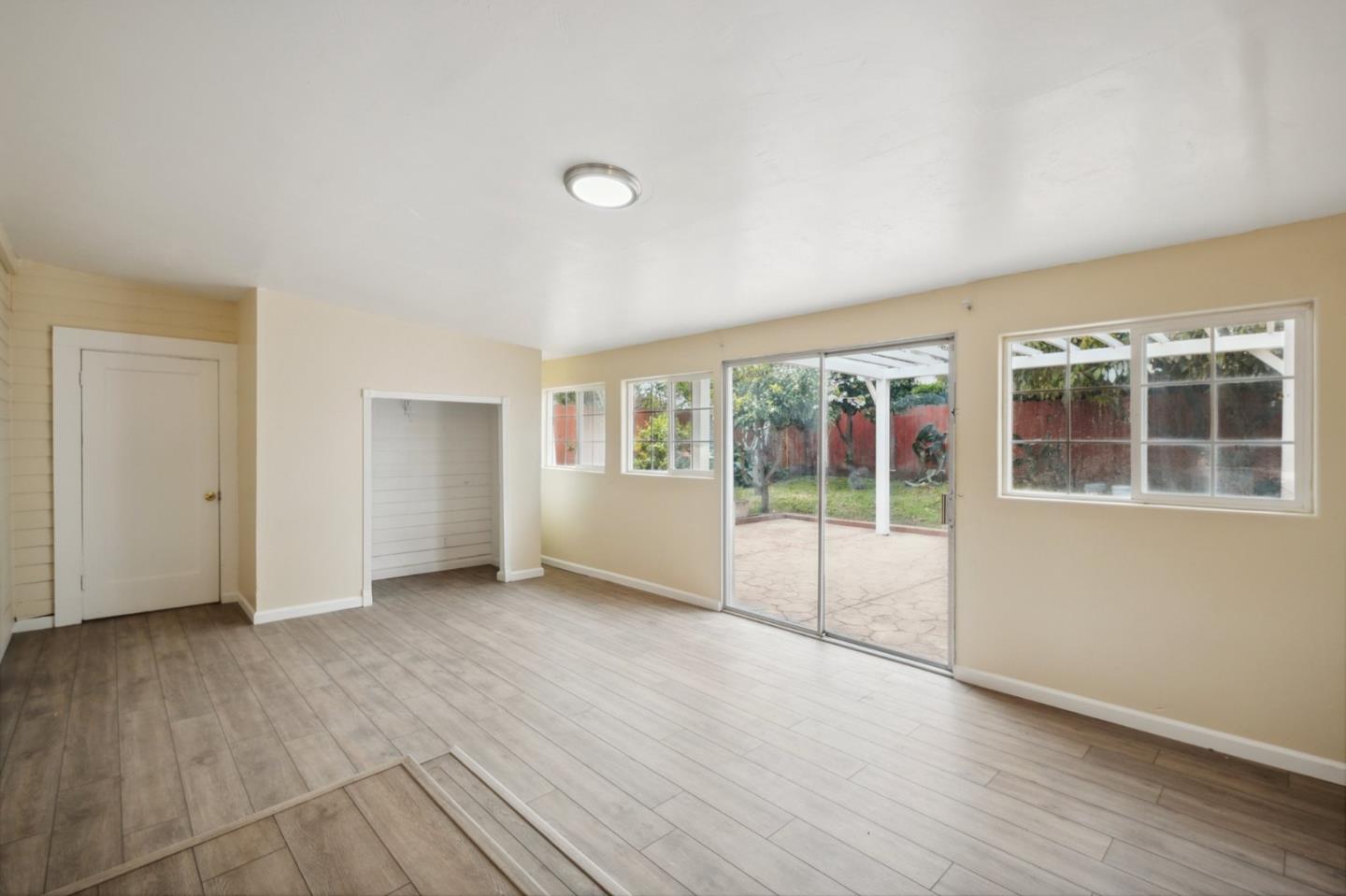 Detail Gallery Image 21 of 27 For 21 N Filice St, Salinas,  CA 93905 - 3 Beds | 2 Baths