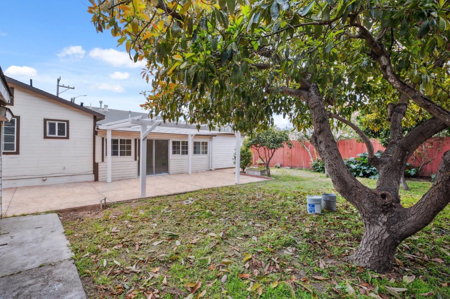 Detail Gallery Image 23 of 27 For 21 N Filice St, Salinas,  CA 93905 - 3 Beds | 2 Baths