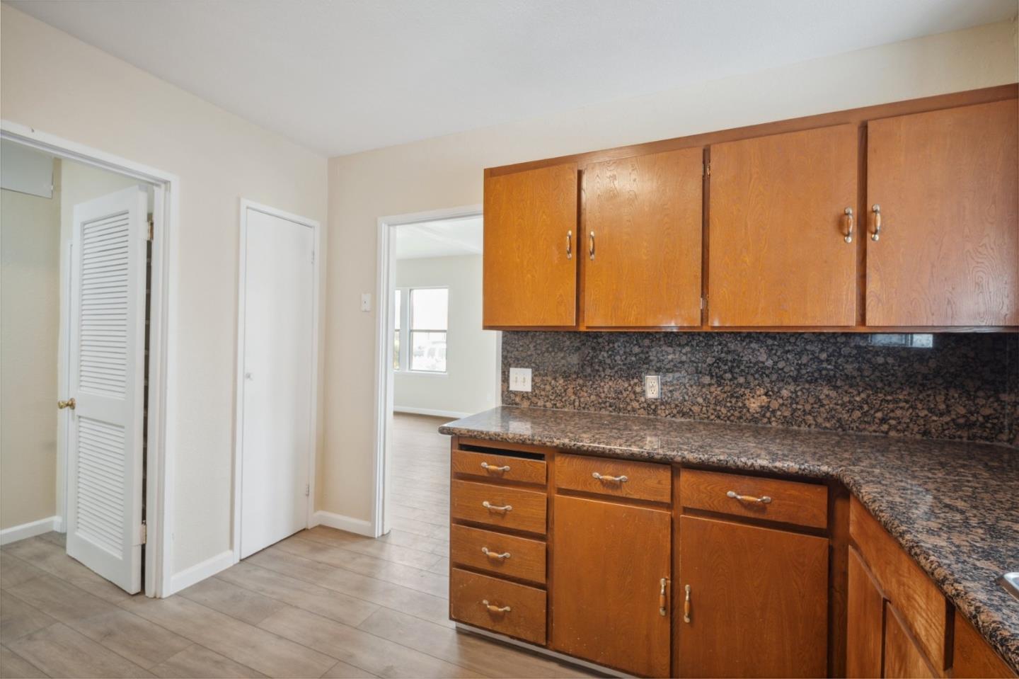 Detail Gallery Image 8 of 27 For 21 N Filice St, Salinas,  CA 93905 - 3 Beds | 2 Baths