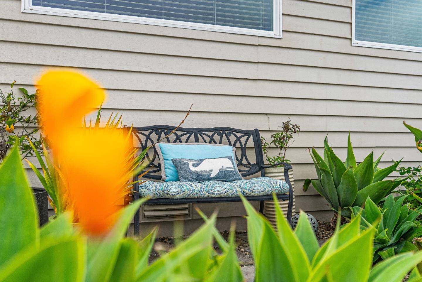 Detail Gallery Image 2 of 25 For 1555 Merrill St #86,  Santa Cruz,  CA 95062 - 2 Beds | 2 Baths