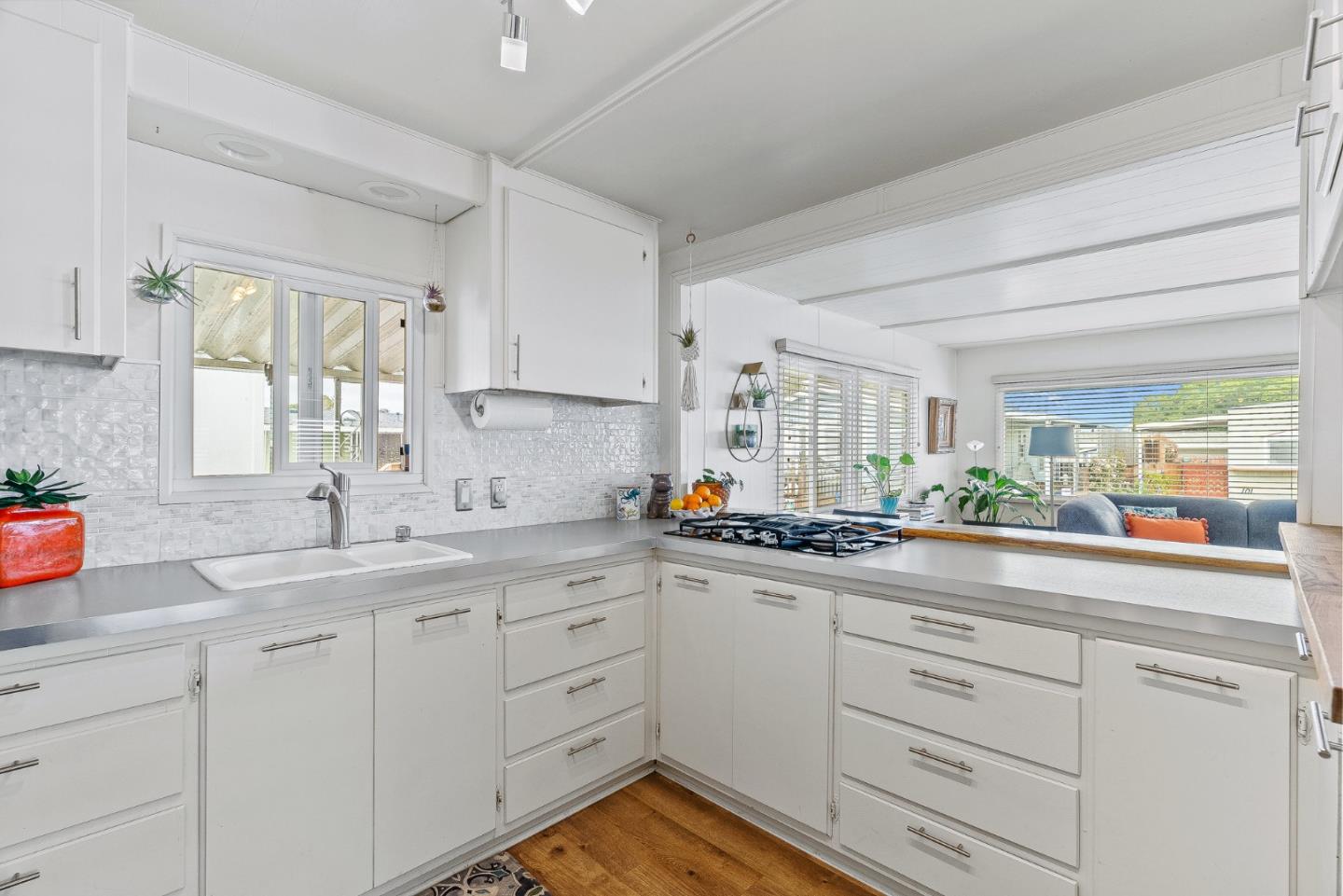 Detail Gallery Image 7 of 25 For 1555 Merrill St #86,  Santa Cruz,  CA 95062 - 2 Beds | 2 Baths