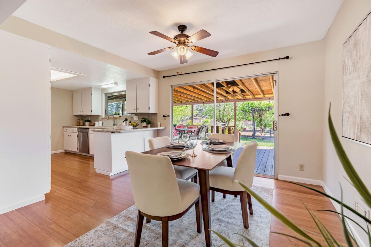 Detail Gallery Image 14 of 70 For 10495 Garcia Ln, Gilroy,  CA 95020 - 3 Beds | 2 Baths