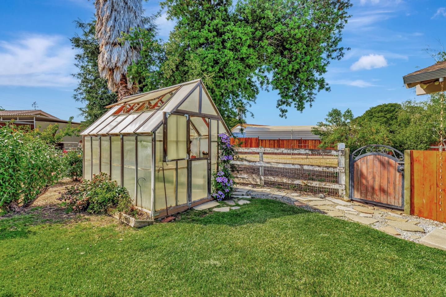 Detail Gallery Image 30 of 70 For 10495 Garcia Ln, Gilroy,  CA 95020 - 3 Beds | 2 Baths