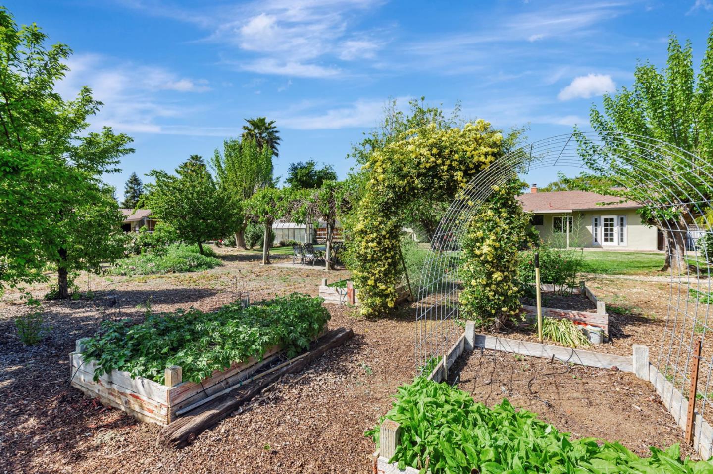 Detail Gallery Image 41 of 70 For 10495 Garcia Ln, Gilroy,  CA 95020 - 3 Beds | 2 Baths
