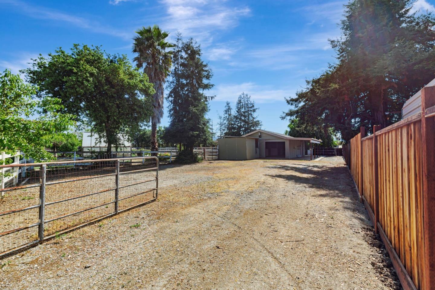 Detail Gallery Image 42 of 70 For 10495 Garcia Ln, Gilroy,  CA 95020 - 3 Beds | 2 Baths