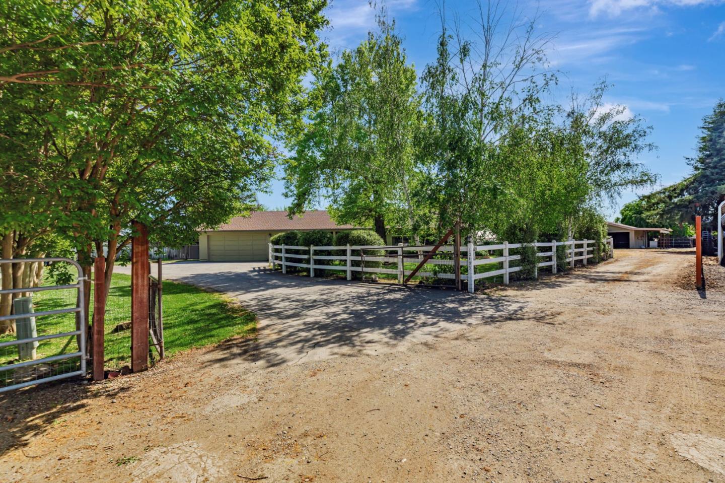 Detail Gallery Image 45 of 70 For 10495 Garcia Ln, Gilroy,  CA 95020 - 3 Beds | 2 Baths